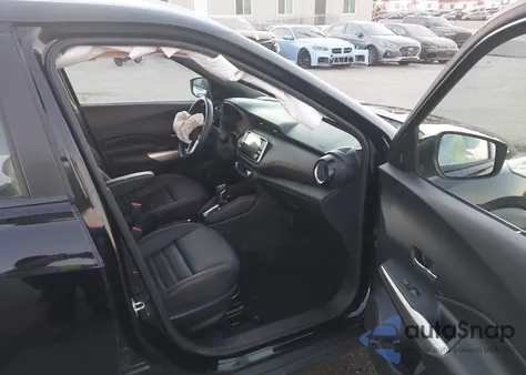 2019 Nissan Kicks Sr z USA, uszkodzony, nr VIN 3N1CP5CU6KL556407